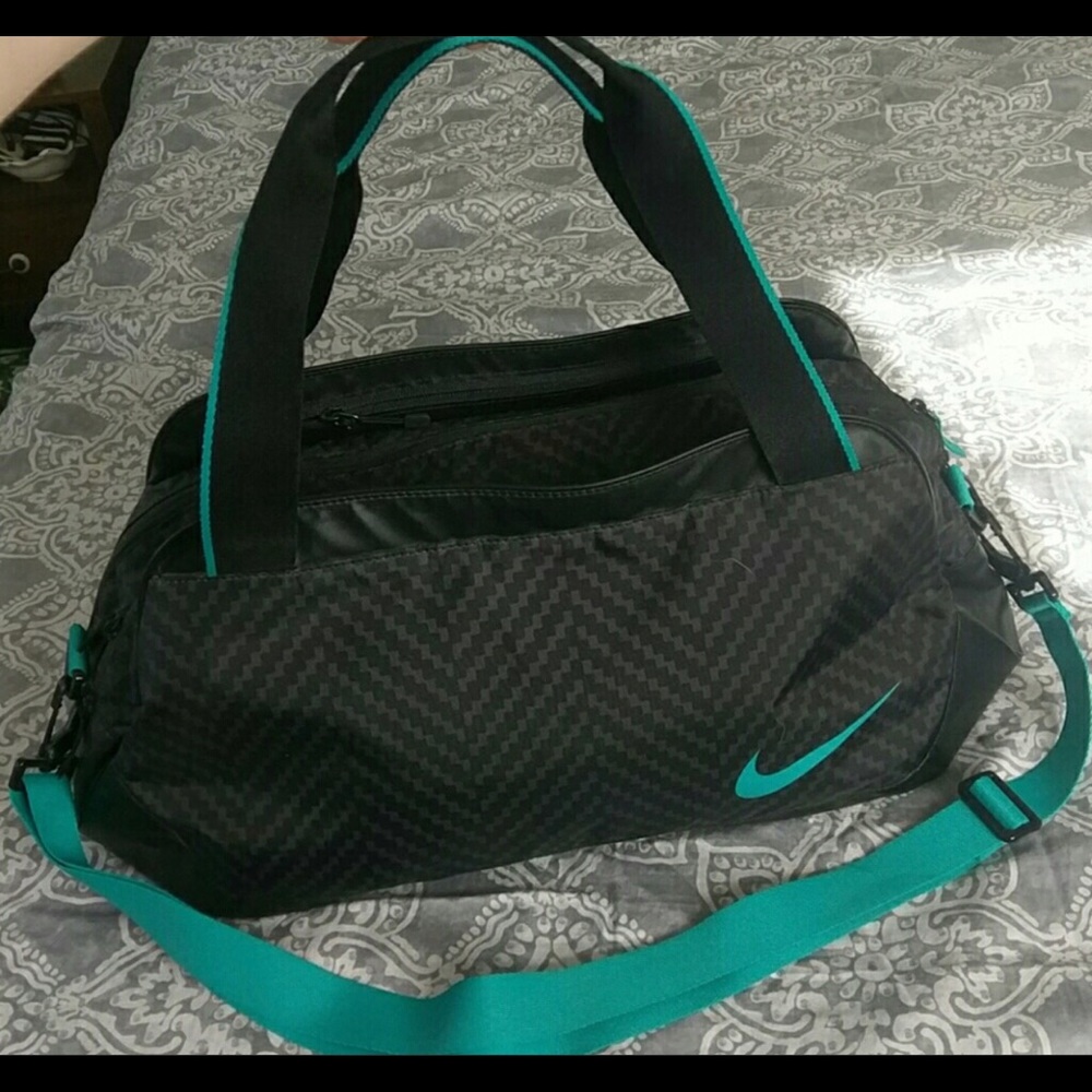 Nike C72 Legend 2.0 Medium Duffel Bag